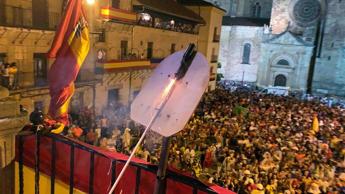 Chupinazo en las Fiestas de San Roque en Sigüenza