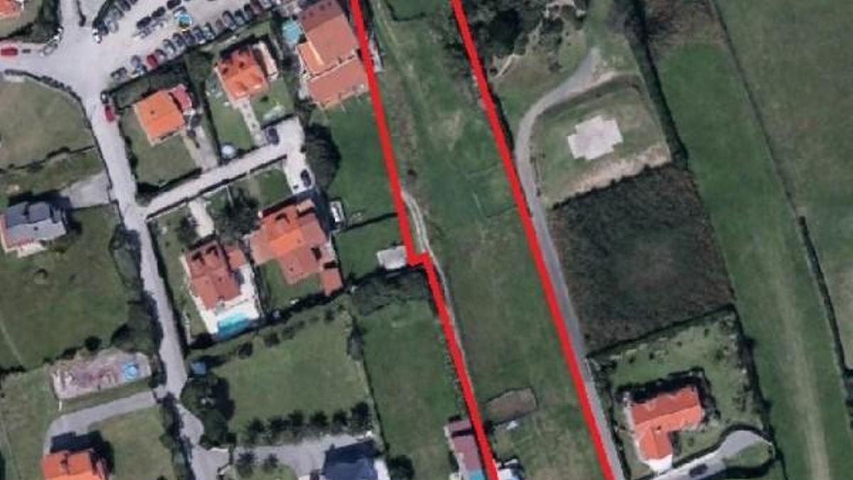 Una promotora pide autorización para construir cinco chalets en La Arnía en una parcela afectada por la protección de Costas