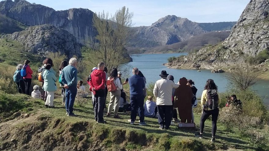 Literatura y naturaleza: aulas entre montañas a orillas del pantano del Porma