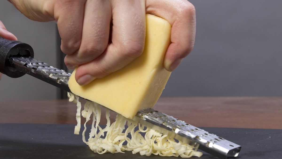 Rallador de queso microplane.