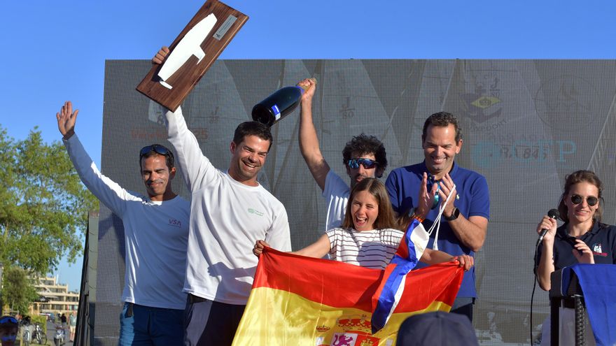Javier Padrón gana su tercer título mundial consecutivo en la clase J80