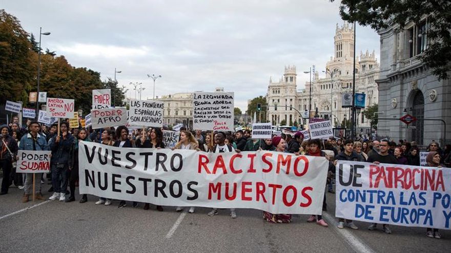 Cientos de personas se manifiestan en Madrid contra el racismo institucional