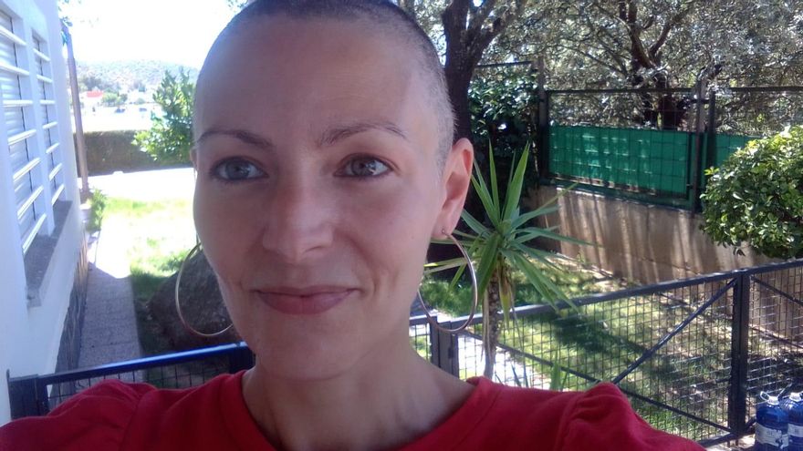 Estela Carballo, paciente con cáncer: "Haciendo pública mi situación en redes sociales es la única manera de que me hagan caso"