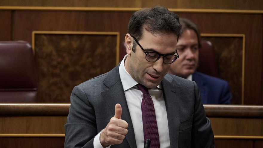 El ministro de Economía, Carlos Cuerpo, durante una intervención en el Congreso este miércoles.