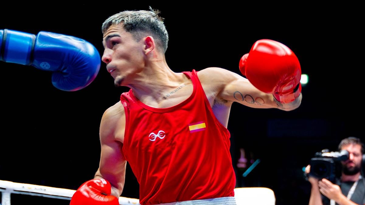 Rafa Lozano Jr. luchará por el primer oro mundial de la historia del boxeo en España