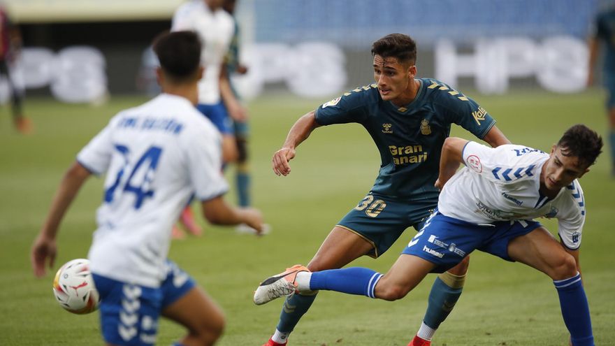La UD Las Palmas resuelve con victoria su última prueba de pretemporada