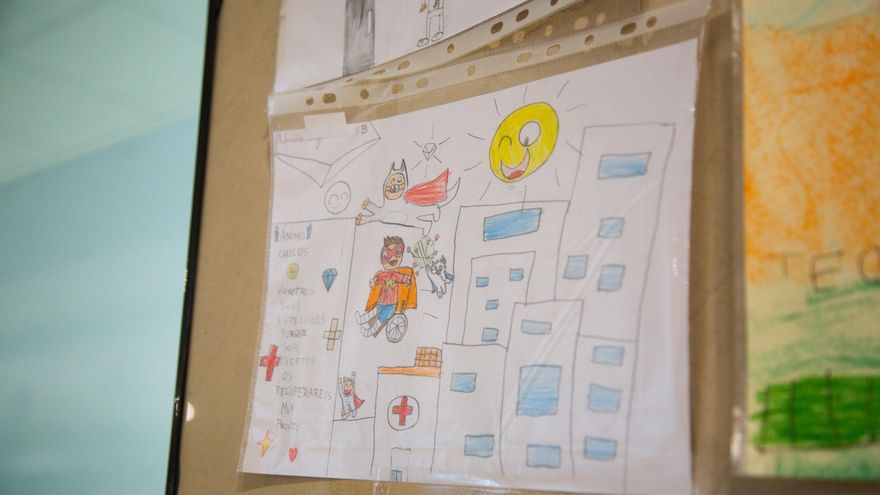 Dibujos realizados por niños de un colegio.