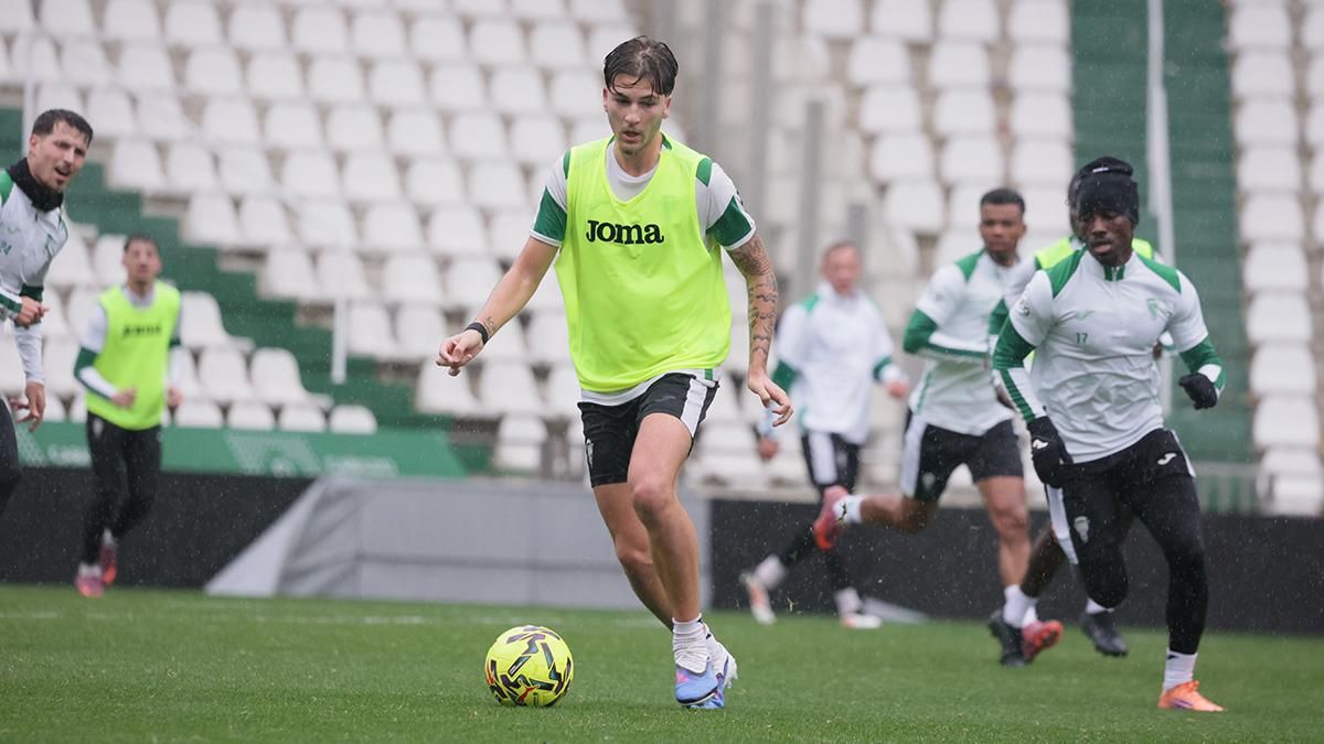 Las imágenes del amistoso entre el Córdoba CF y el filial