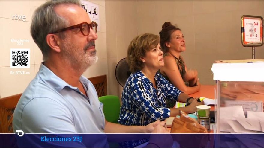 El Telediario de TVE descubre a Soraya Sáenz de Santamaría como presidenta de una mesa electoral