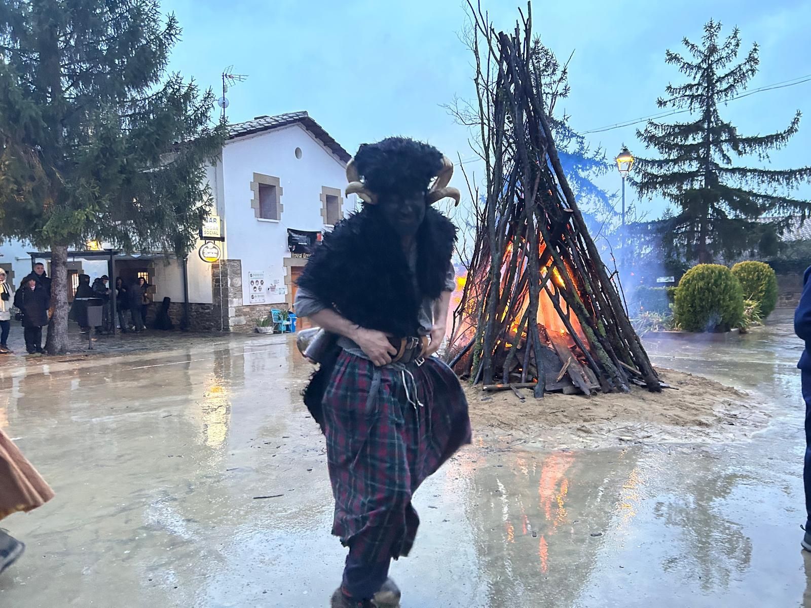 Un momento del carnaval de Urriés del año pasado.