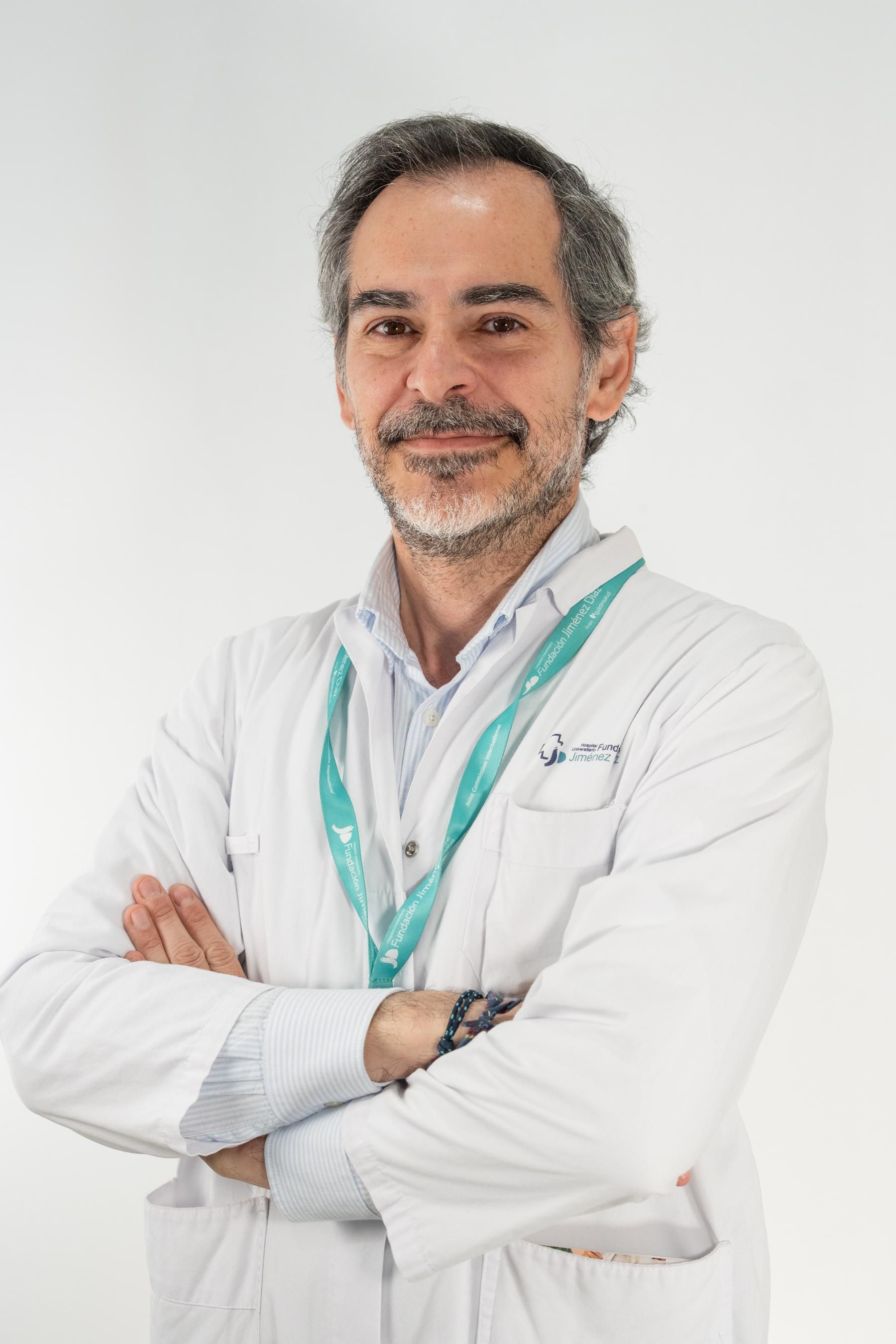 Javier Luna, jefe del Servicio de Oncología Radioterápica del Hospital Universitario Fundación Jiménez Díaz.