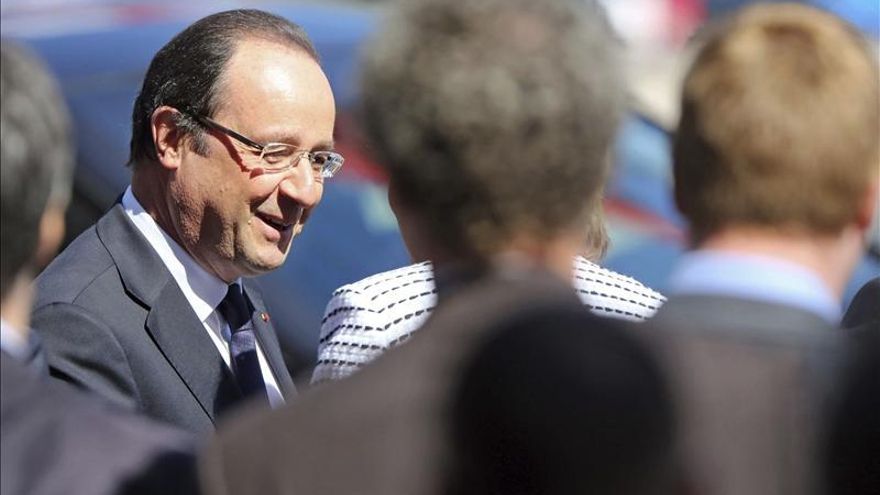 Hollande afirma que la lucha contra el desempleo juvenil es "la máxima prioridad" europea