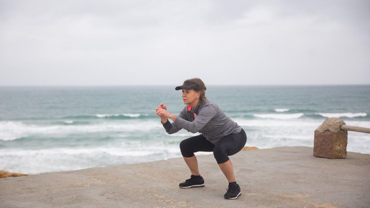 Un entrenador explica el tipo de ejercicios que hacer después de los 50: "A esta edad necesitas un estímulo real, no solo moverte"