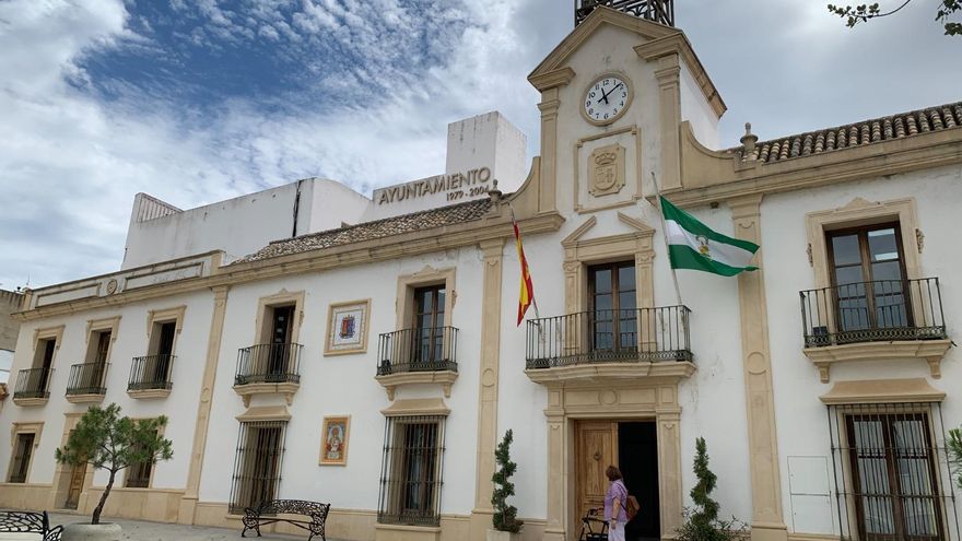 Un fondo buitre compra la deuda de un pueblo de Sevilla y pide el embargo de los bienes municipales para cobrarla
