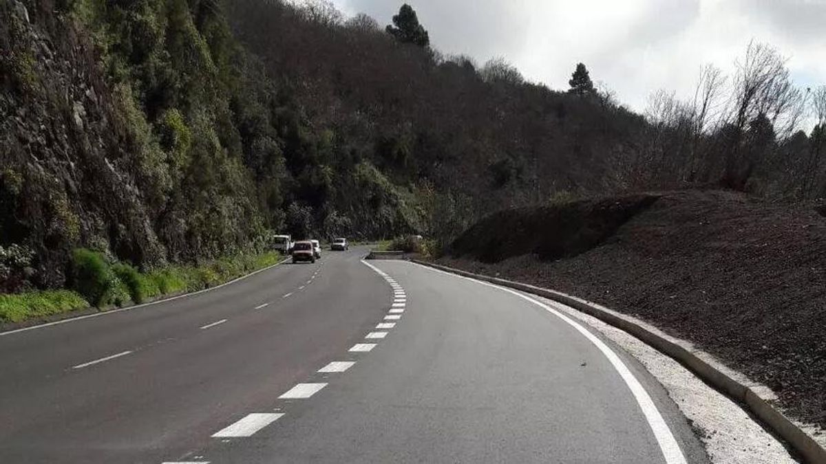 El PSOE exige al Cabildo alternativas para no cortar el tráfico en la carretera de la Cumbre