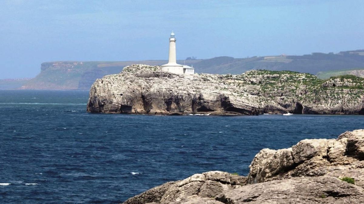 Correos emite una serie de seis postales dedicadas a Santander