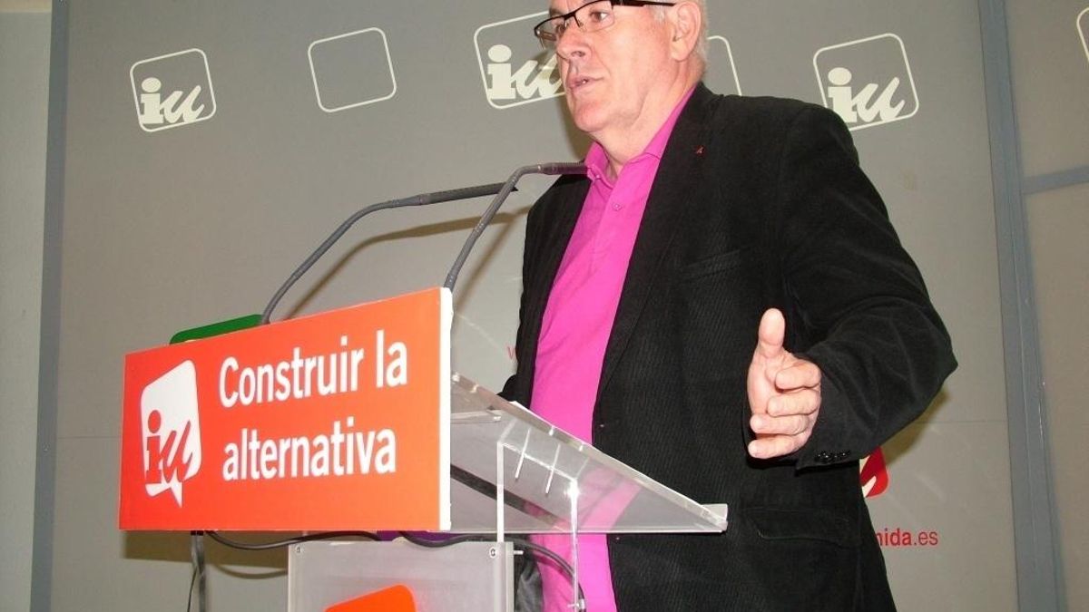 Lara dice que el consejero de IU en Caja Madrid ya no pertenece al partido y pide que se investigue "caiga quien caiga"