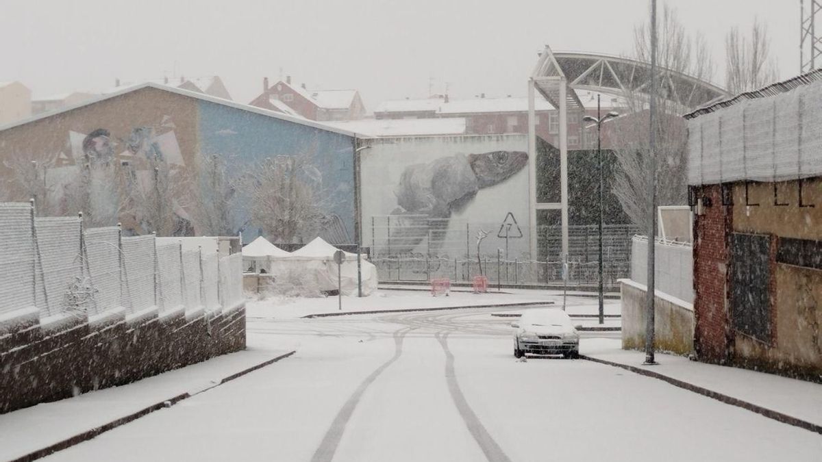 La nieve provoca el cierre de seis tramos de carreteras de León y obliga a circular con cadenas en más de una treintena