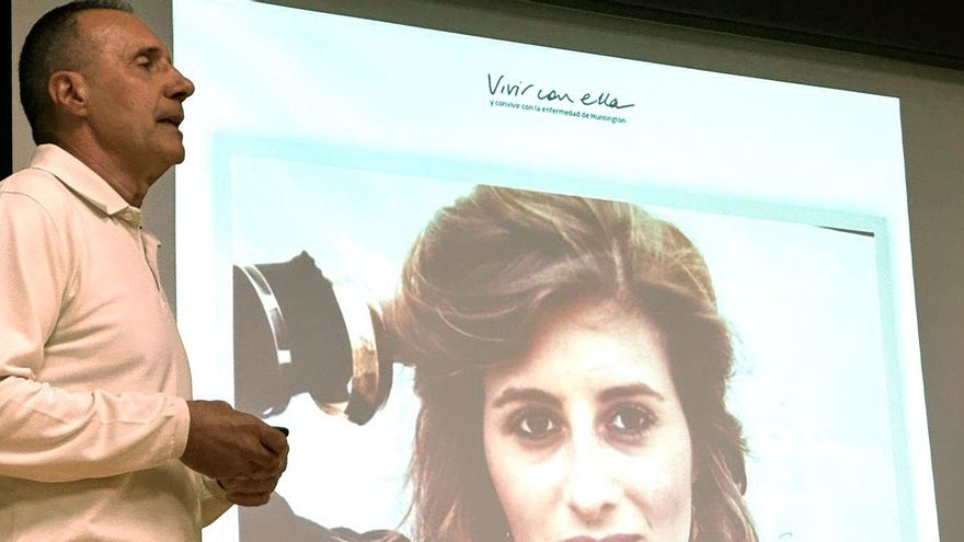 Chinche Lafuente vuelve a La Laguna para hablar de su experiencia como familiar de persona que padece la enfermedad de Huntington