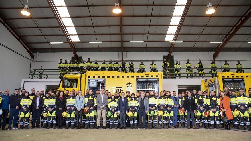 Canarias incrementa los fondos y los equipamientos de las unidades de Intervención y Refuerzo en Incendios Forestales