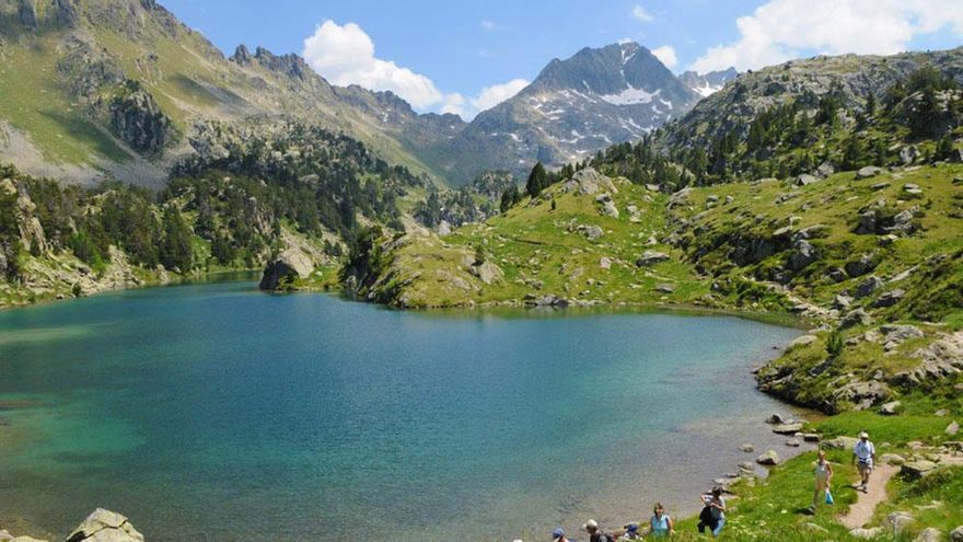 Siete rutas de senderismo para recorrer a pie las montañas españolas
