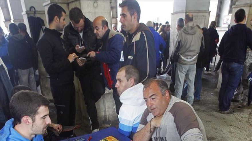 "Luchamos por nuestro empleo en Sniace pero también por el de nuestros hijos"