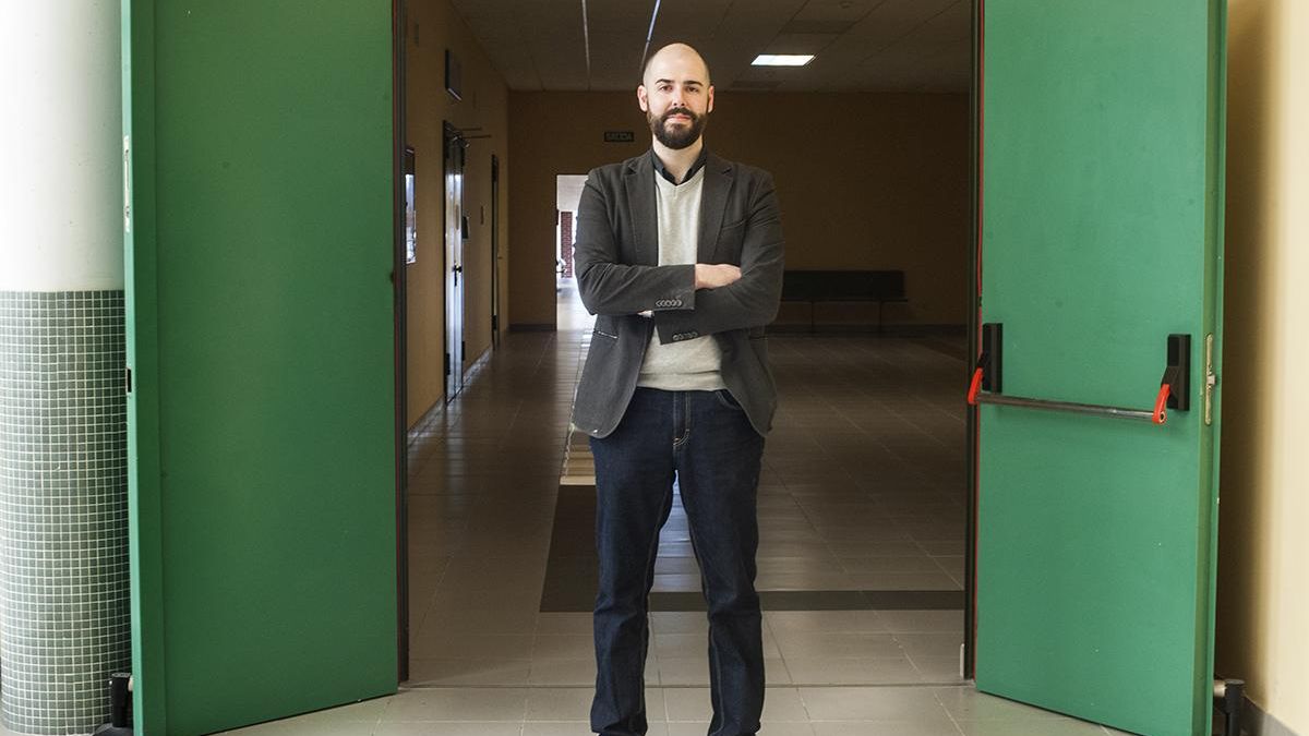 Julio Revuelta, profesor de Economía de la UC.