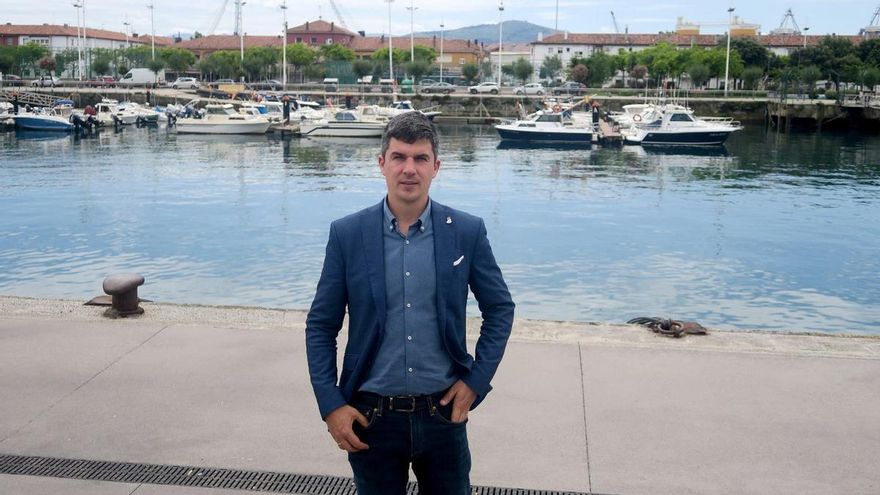 Daniel Fernández (PSOE): "La alcaldesa de Santander piensa más en los que nos visitan que en los vecinos"
