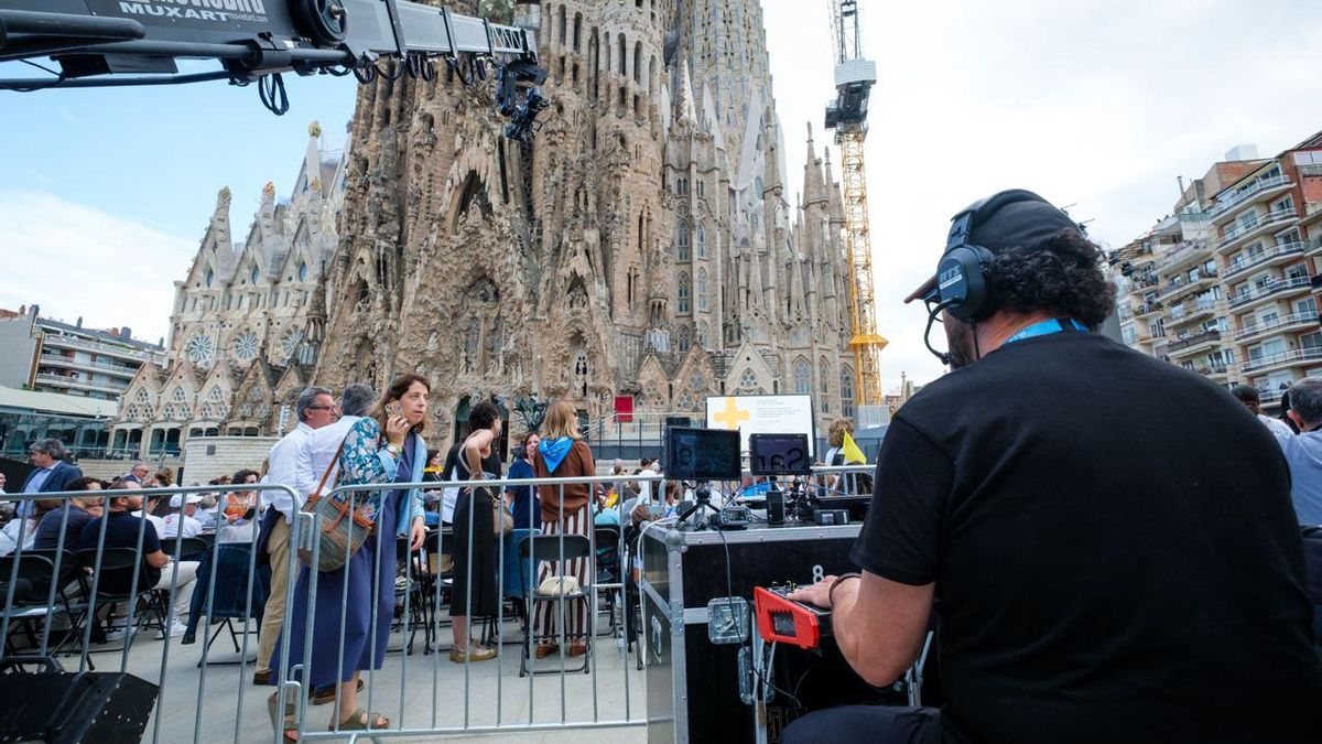 De la humildad de Gaudí a las técnicas de la Super Bowl: así se gestó el espectáculo de coronación de la Sagrada Família