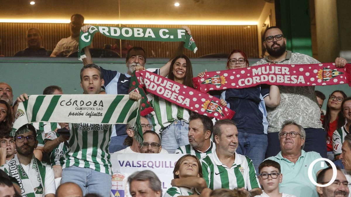 Grada Blanquiverde del Córdoba CF - Racing de Santander