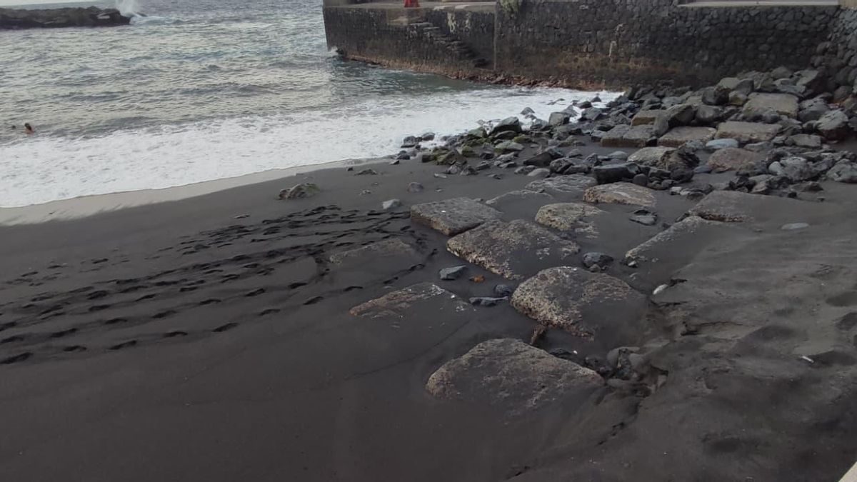 CC  critica “el abandono” de la playa de Puerto Espíndola y “la falta de accesibilidad”