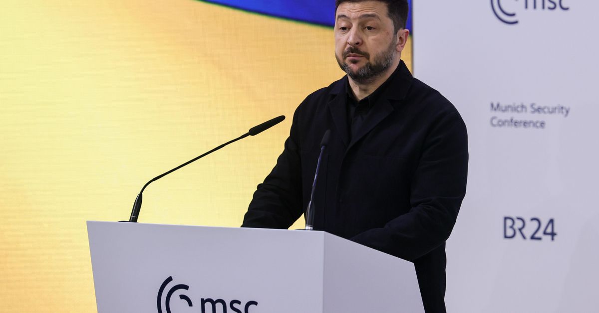 Zelenski en Múnich: "Dennos dos meses de alto el fuego e iremos a elecciones"