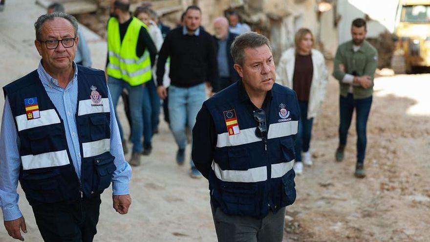 El enfado de Page por un tuit del presidente del PP de Castilla-La Mancha en plena catástrofe de Letur: "Es triste"