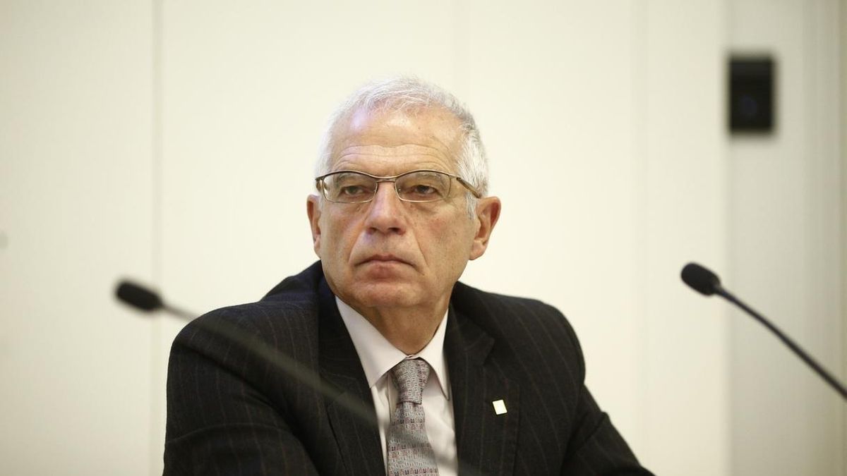 El fiscal pide no imputar al exministro Borrell por Abengoa