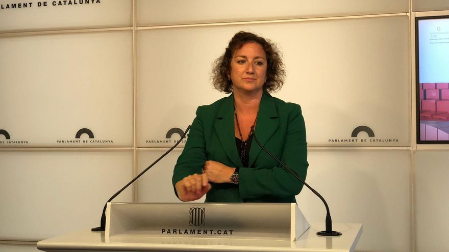 La portavoz del PSC en el Parlament, Alícia Romero, en rueda de prensa en una imagen de archivo.