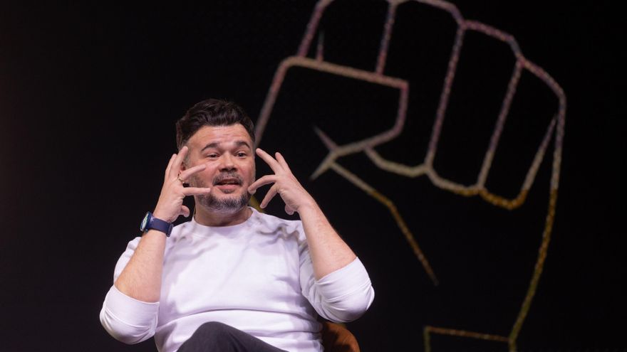 El portavoz de ERC en el Congreso, Gabriel Rufián, durante un diálogo sobre el futuro de la izquierda alternativa, en la sala Galileo Galilei, a 18 de febrero de 2026, en Madrid (España).