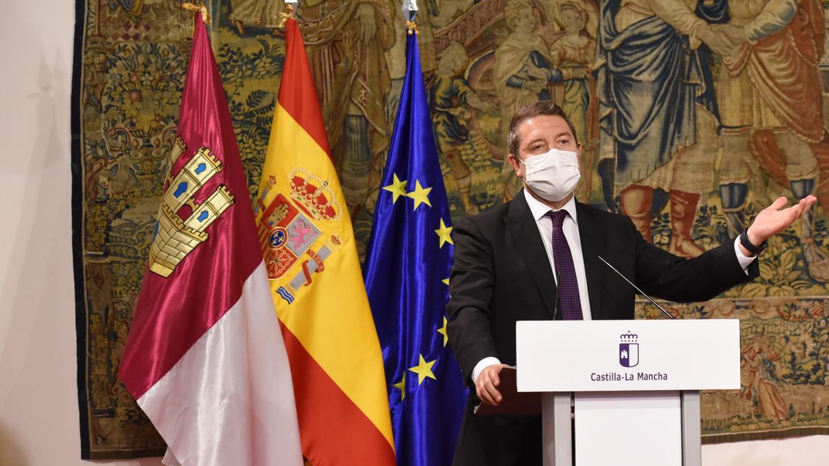 El presidente de C-LM, Emiliano García-Page, en un acto en Fuensalida.