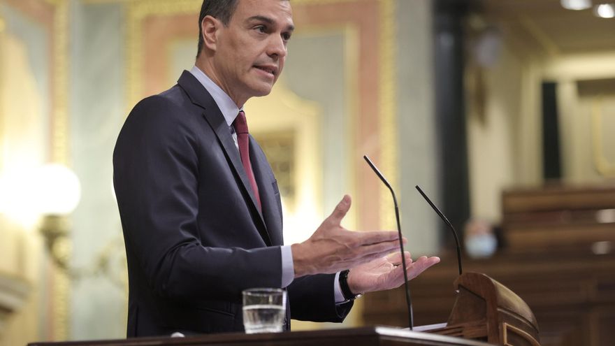 El presidente del Gobierno, Pedro Sánchez, interviene en una sesión de control al Gobierno en el Congreso de los Diputados, a 30 de junio de 2021, en Madrid, (España)