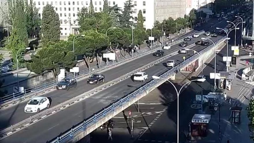 Obras en el puente de Raimundo Fernández Villaverde al detectarse "pequeños hundimientos"