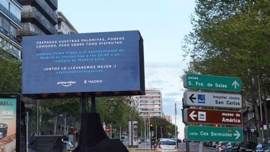 Pantalla instalada en Cristo Rey