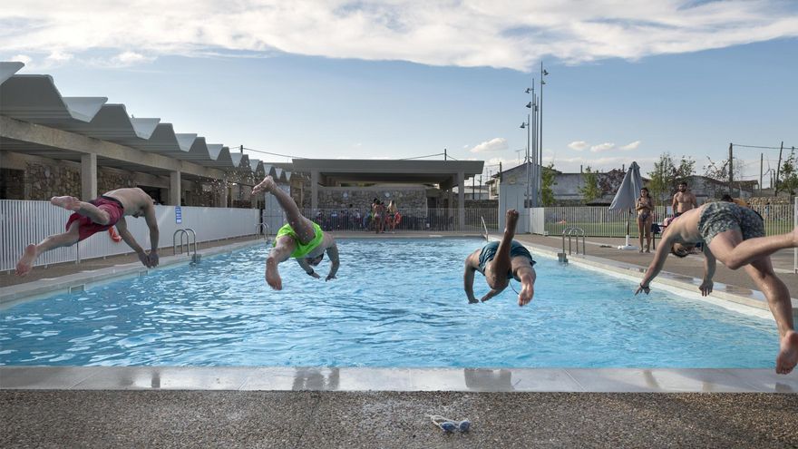 Arquitectura de vanguardia en la España Vaciada para frenar la despoblación: Castromonte y su piscina 'multifunción'