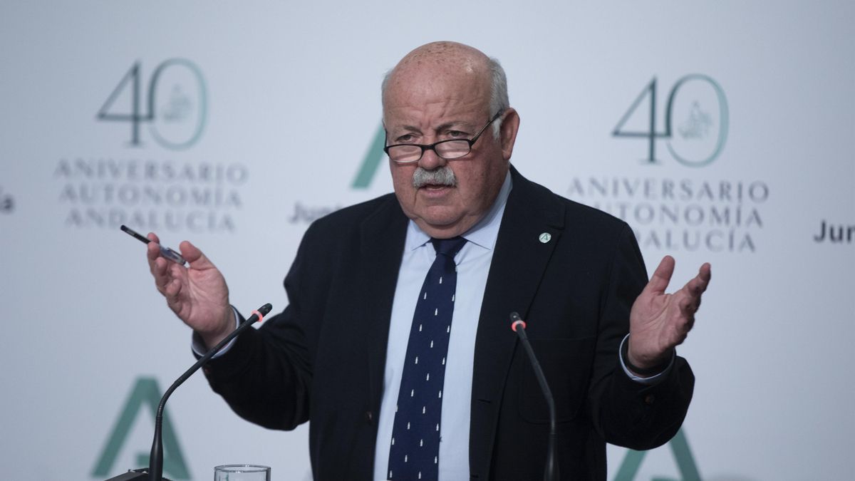 El consejero de Salud y Familias, Jesús Aguirre, durante la rueda de prensa posterior al Consejo de Gobierno de la Junta de Andalucía. En Sevilla (Andalucía, España), a 06 marzo de 2021. María José López / Europa Press 6/4/2021