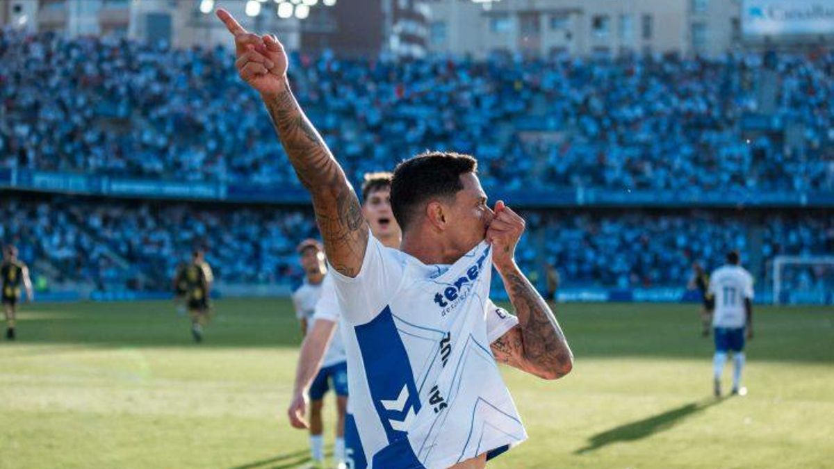 El CD Tenerife confirma cinco bajas