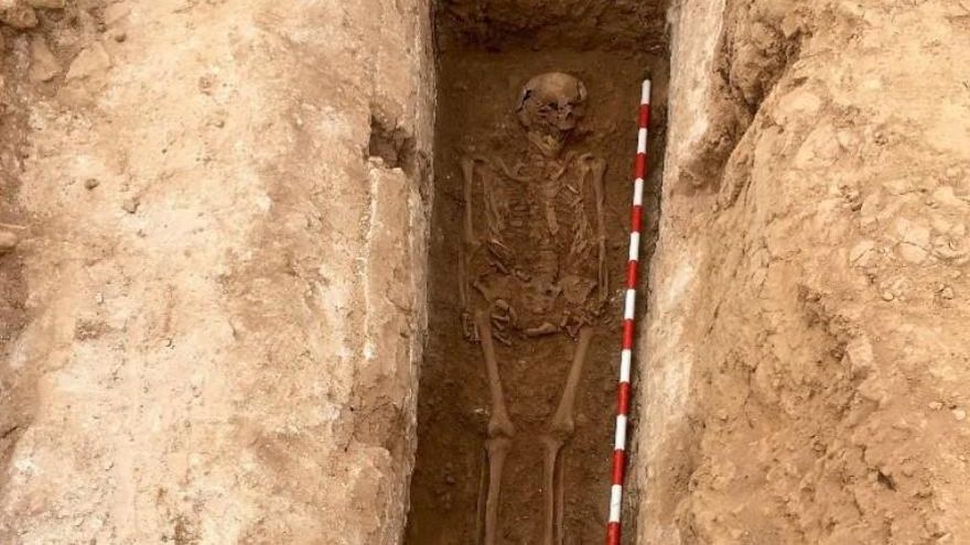 Un cementerio tardomedieval y restos de muralla andalusí, en las obras del nuevo campus de Guadalajara