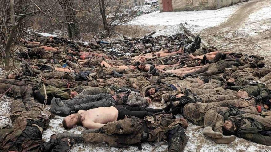 Decenas de cadáveres de combatientes de Wagner en una imagen difundida por Prigozhin.