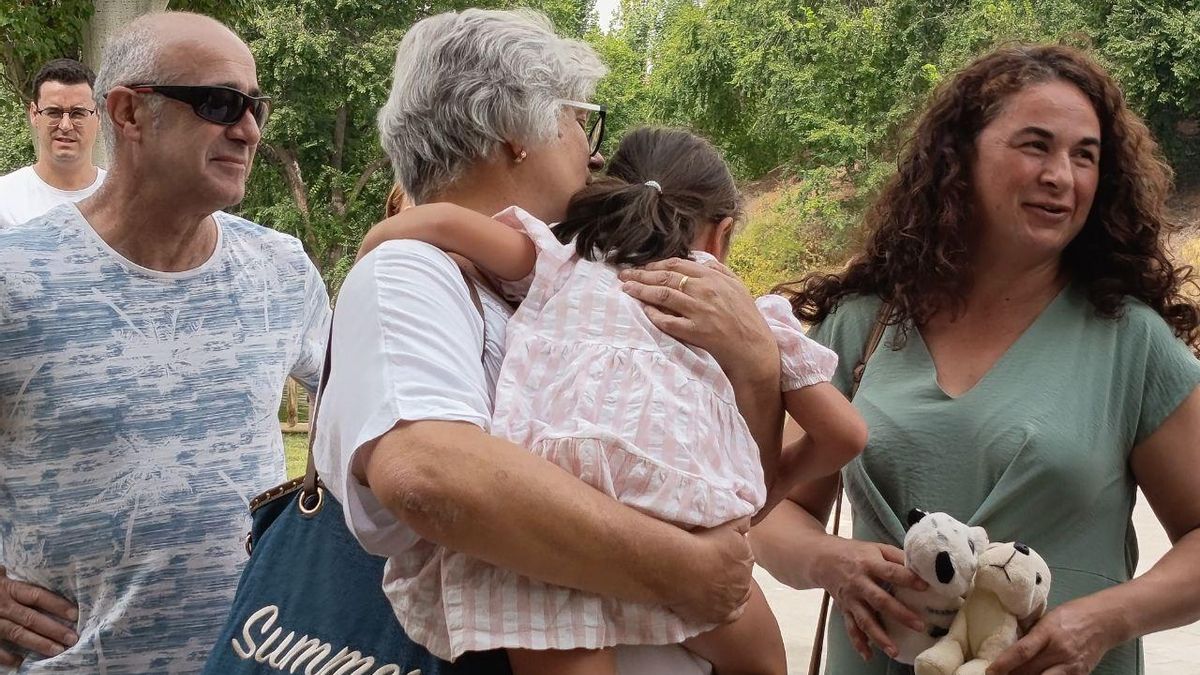 Las familias de acogida, una labor de amor y lucha contra los tabúes: "Yo lo haría una y mil veces"