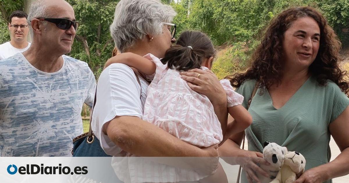 Las familias de acogida, una labor de amor y lucha contra los tabúes: “Yo lo haría una y mil veces”