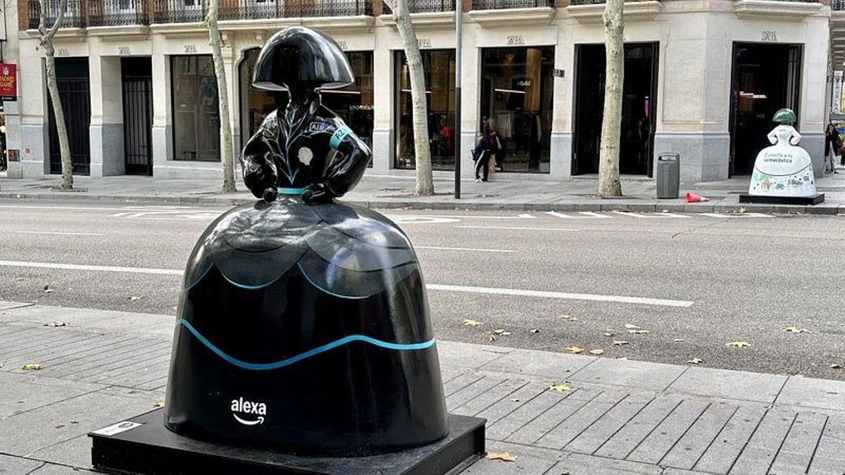 Menina Alexa, una de las esculturas publicitarias de esta edición
