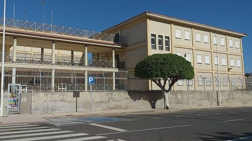 Educación suspende a la directora del IES Los Cristianos por abuso de autoridad, malos tratos y una función "negligente"