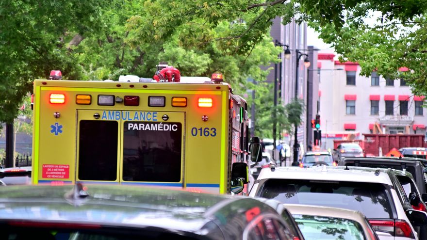 No solo la baliza V16: otras normas de circulación que entran en vigor en 2026 y que afectan a usuarios y profesionales